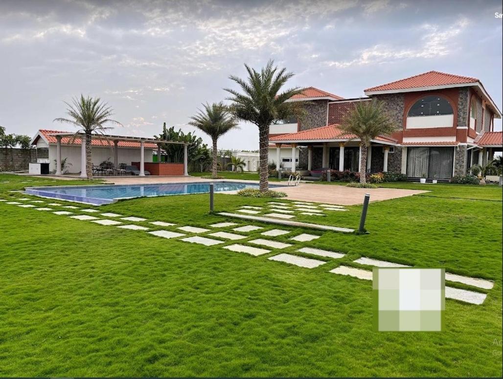 Redhomex Cove Castle Villa Hyderabad Exterior photo