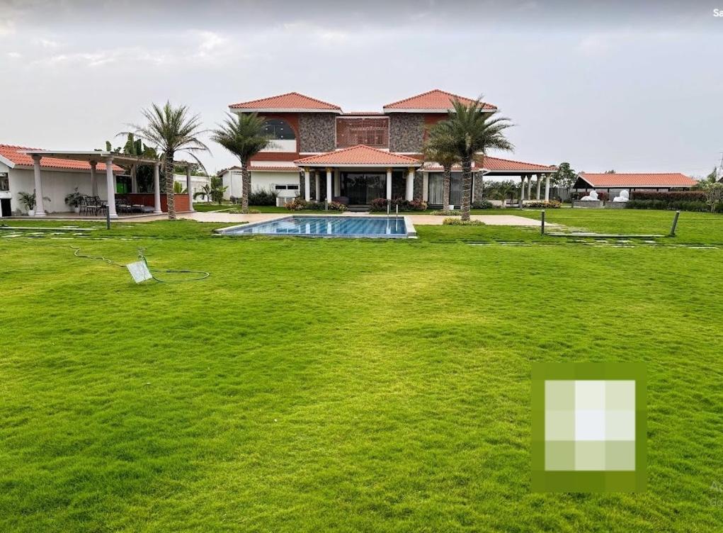 Redhomex Cove Castle Villa Hyderabad Exterior photo